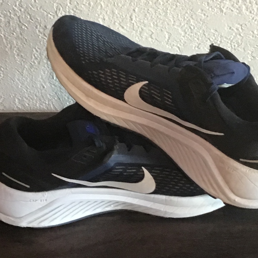 Nike structure 24  Men 9.5